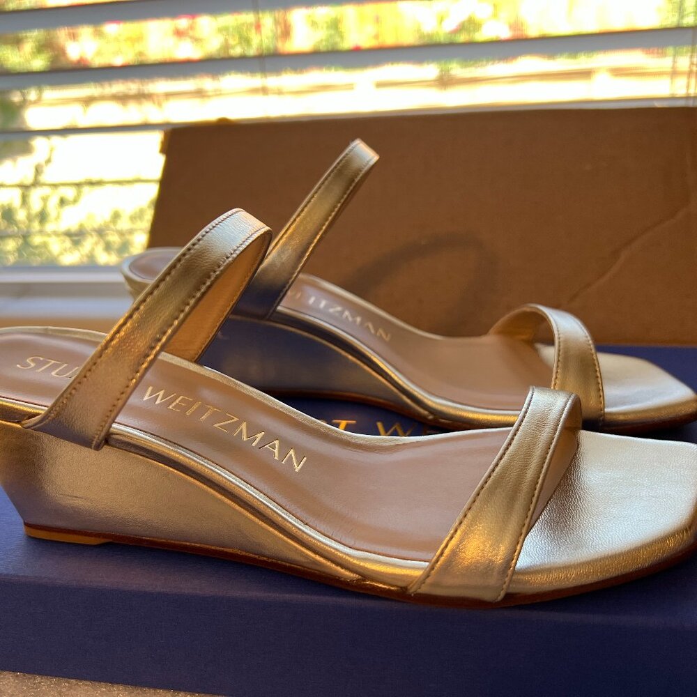 new Stuart Weitzman ALEENA 50 WEDGE, liquid metallic, Size 6.5